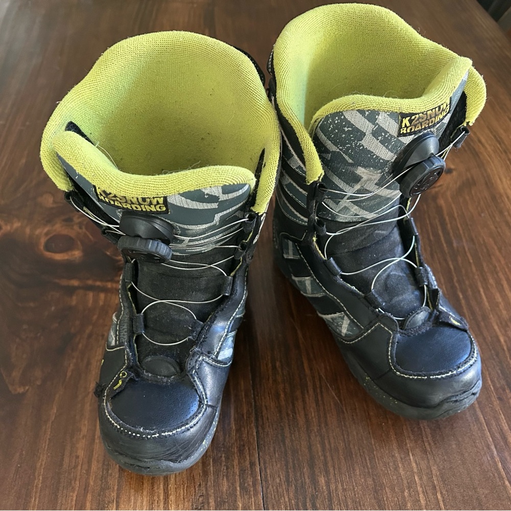 K2 Vanguard Youth size 4 Snowboard Boots